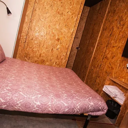 Hostal Sky Beds