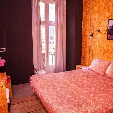 Sky Beds Hostel *