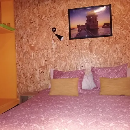 Sky Beds Hostel *